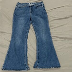Women's Abound Flared Jeans